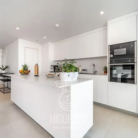 Higueronrentals Casa Nido * Malaga